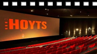 Австралия с понедельника закрывает все кинотеатры