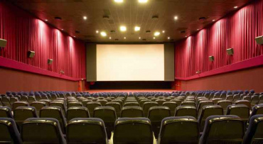 Китай снова закрывает все кинотеатры,ситуация ухудшается в Южной Корее и Японии