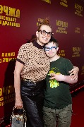 Эвелина Бледанс с сыном
