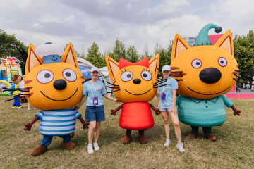 На VK Fest в двух столицах представили героев мультфильма «Три кота. Зимние каникулы»