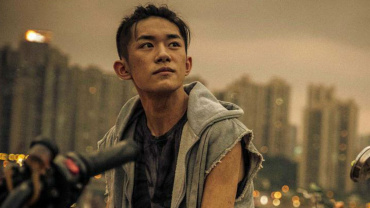 Неожиданно получившая разрешение на релиз молодёжная драма "Лучшие дни" лидирует в Китае