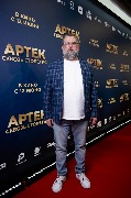 Карен Захаров