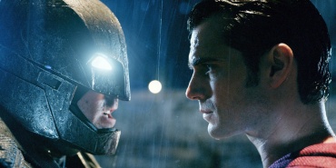 Кинокомикс "Бэтмен против Супермена" в третий раз побеждает в международном прокате