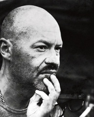 Бондарчук не намерен снимать фильм об Украине