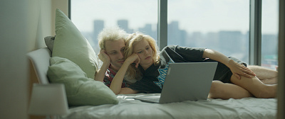 2/5  - Кадры из фильма: СЧАСТЛИВ, КОГДА ТЫ НЕТ