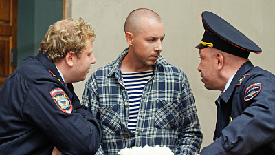 6/6  - Кадры из фильма: РОМАН С ТОГО СВЕТА