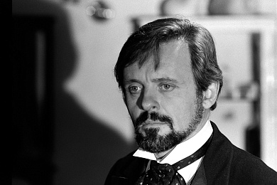 3/4  - Кадры из фильма: ЧЕЛОВЕК-СЛОН