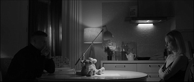 1/3  - Кадры из фильма: УНЦИЯ ЖИЗНИ