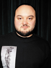 Я всегда ищу интересные, необычные истории