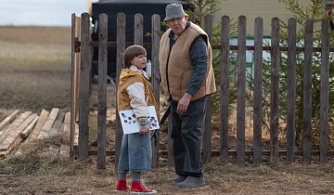 Комедия "На деревню дедушке 2" опережает "Зловещих мертвецов" и "Майкла" в стартовый четверг