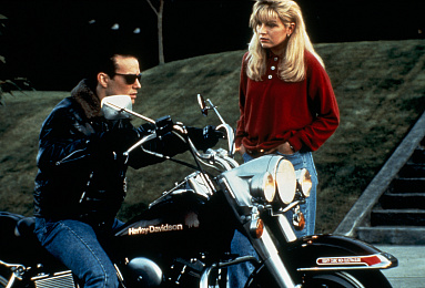 2/3  - Кадры из фильма: ТВИН ПИКС: СКВОЗЬ ОГОНЬ (ПЕРЕВЫПУСК)