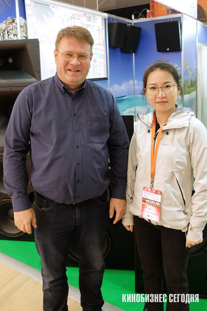 Владимир Макаров (MD Technology) и Джоу Пинг (Plusrite Electric Co, LTD, Сhina)